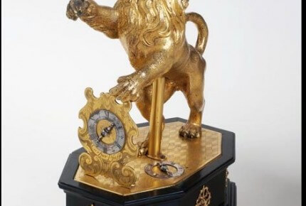 Lion table clock. Signed Gaspard Pfaff in Augsburg, circa 1630 © photo : Pascal Brunet