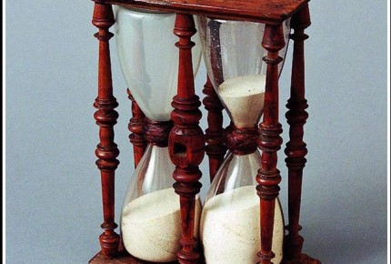 Double hourglass, 18th century © Musée International d'Horlogerie