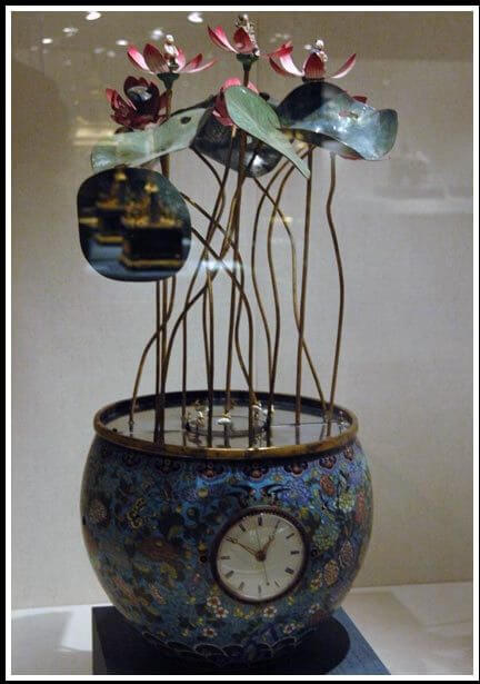 Horloge aux fleurs (1) © David Chang