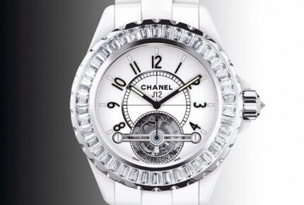 La dernière montre de Chanel, qui sera présenté à la Foire de Bâle 2008, est la J12 Tourbillon sertie de diamants baguettes. La montre en or 18 carats et céramique est sertie de 46 diamants baguettes pour un poids total de 4,5 carats. Le mouvement à remontage manuel, avec tourbillon, a une réserve de marche de 100 heures. L’édition est limitée à 100 pièces.