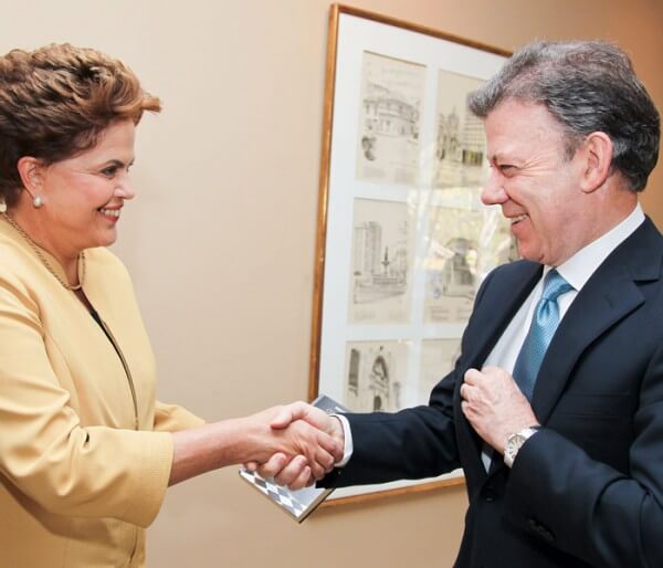 The Colombian President Juan Manuel Santos with Dilma Rousseff, President of Brazil. He is wearing a Piaget watch © Roberto Stuckert Filho