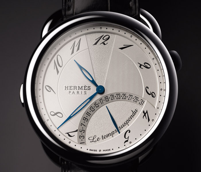 And what if I could prolong this moment? It only requires a little push of a button at 9 o’clock © Hermès