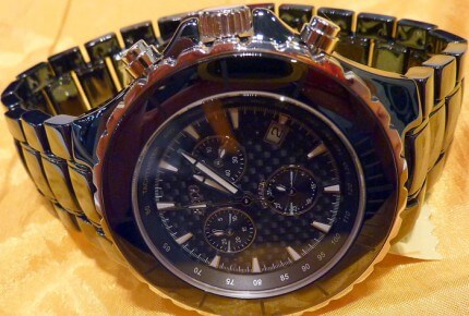 ECCO Watch, fabricant de boîtiers en céramique et d’éléments de bracelets. Fournisseur de marques chinoises et de grands noms européens de l’horlogerie. Le boîtier, la lunette et les maillons du bracelet sont tous réalisés en céramique © Martin Foster