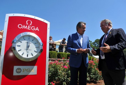 Stephen Urquhart et Joe Steranka, CEO de la Professional Golfers’ Association of America (PGA) © Omega