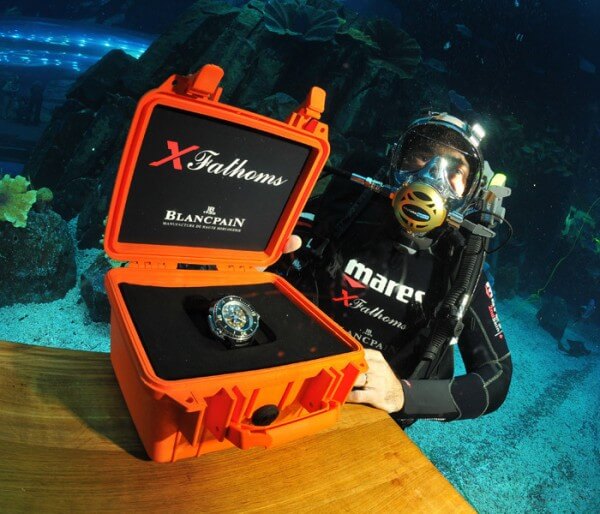 Surrounded by 30,000 fish, Marc A. Hayek presented the new X Fathoms by Blancpain © Blancpain