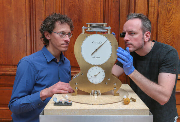 horloge Isospring4 photo Alain Herzog-EPFL