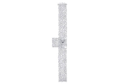 La Graff Secret Timepiece ornée de diamants tailles poire, marquise, ovale et baguette totalisant 35 carats en serti pavé.