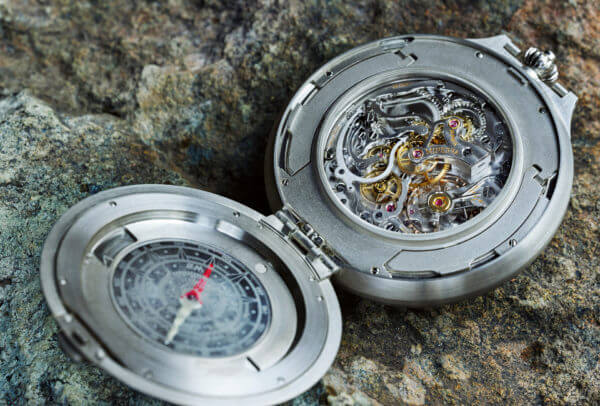 The 1858 Pocket Watch Limited Edition transforms into a compass. It carries on from the watches that Minerva was making in the 1930s for military and mountaineering use.