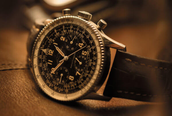La première Navitimer de Breitling, en 1952, devient la montre officielle de l’Aircraft Owners and Pilot Association.