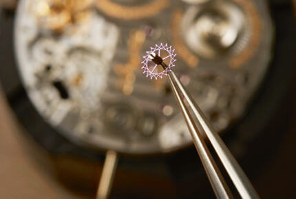 Classic Chronometry 7727 caliber 574DR with silicon components © Breguet