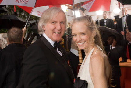 Le réalisateur d' « Avatar », James Cameron, et son épouse, Suzy Amis, assistant au 67ème gala des Golden Globes Awards au Beverly Hilton de Beverly Hills.