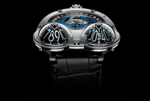 HM3 Frog introduces steeply curved sapphire domes (2010) © MB&F