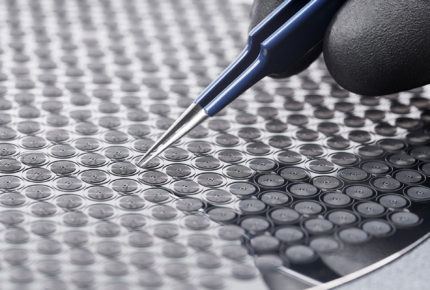 TAG Heuer est la première marque à développer et fabriquer des spiraux en nanotubes de carbone.