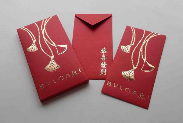 Enveloppes rouges CNY © Bulgari
